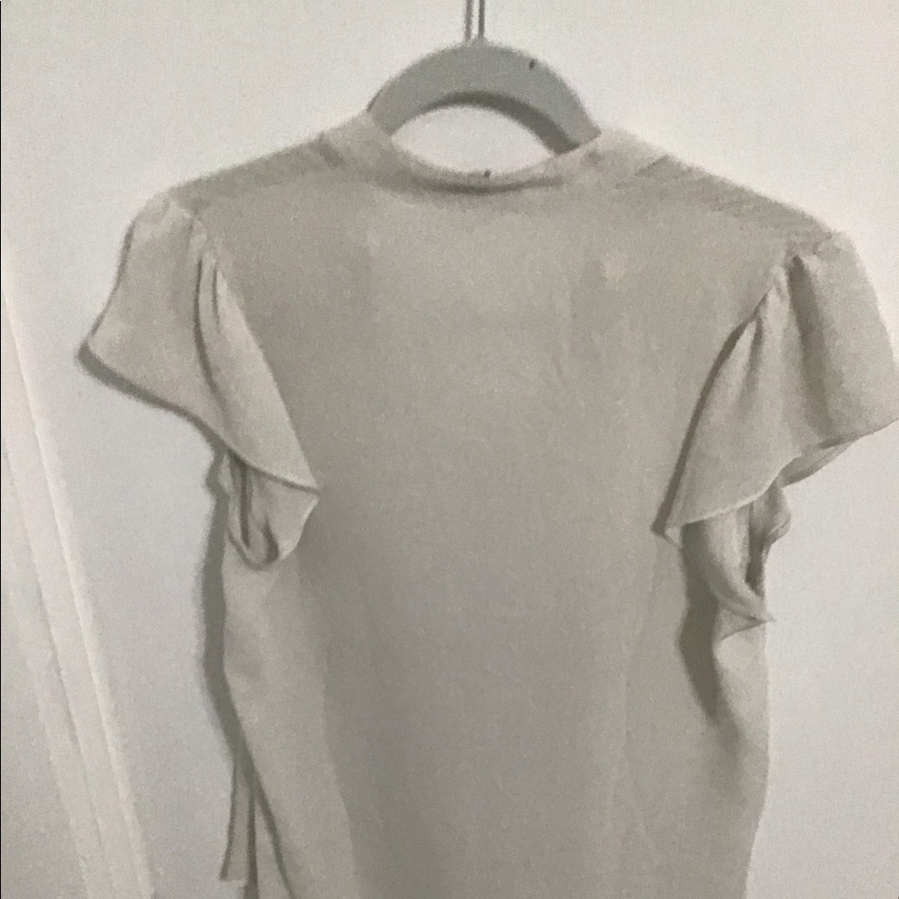 White blouse - Picture 2 of 2